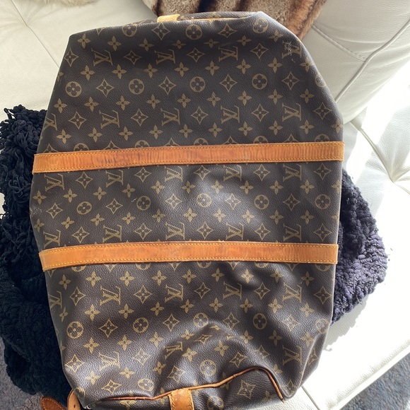 Authentic Vintage Louis Vuitton Keepall 55 - Picture 4 of 16